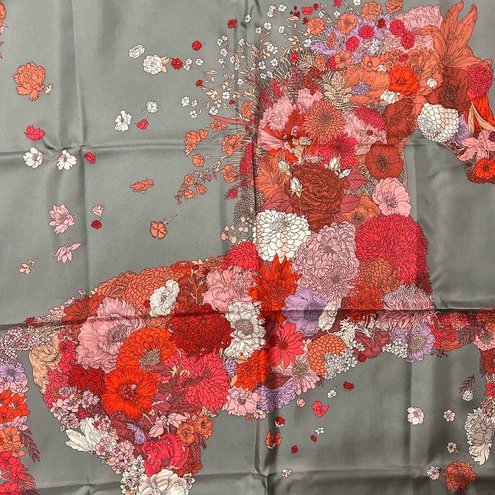 SOLD💕Authentic Hermes Silk Scarf Rob Legere